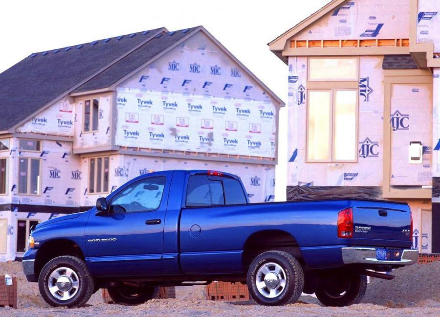  Dodge Ram 2500 Regular Cab 2003 года  (фото 2 из 4)